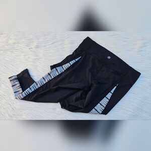Athleta Women's Crop Leggings Size MT
